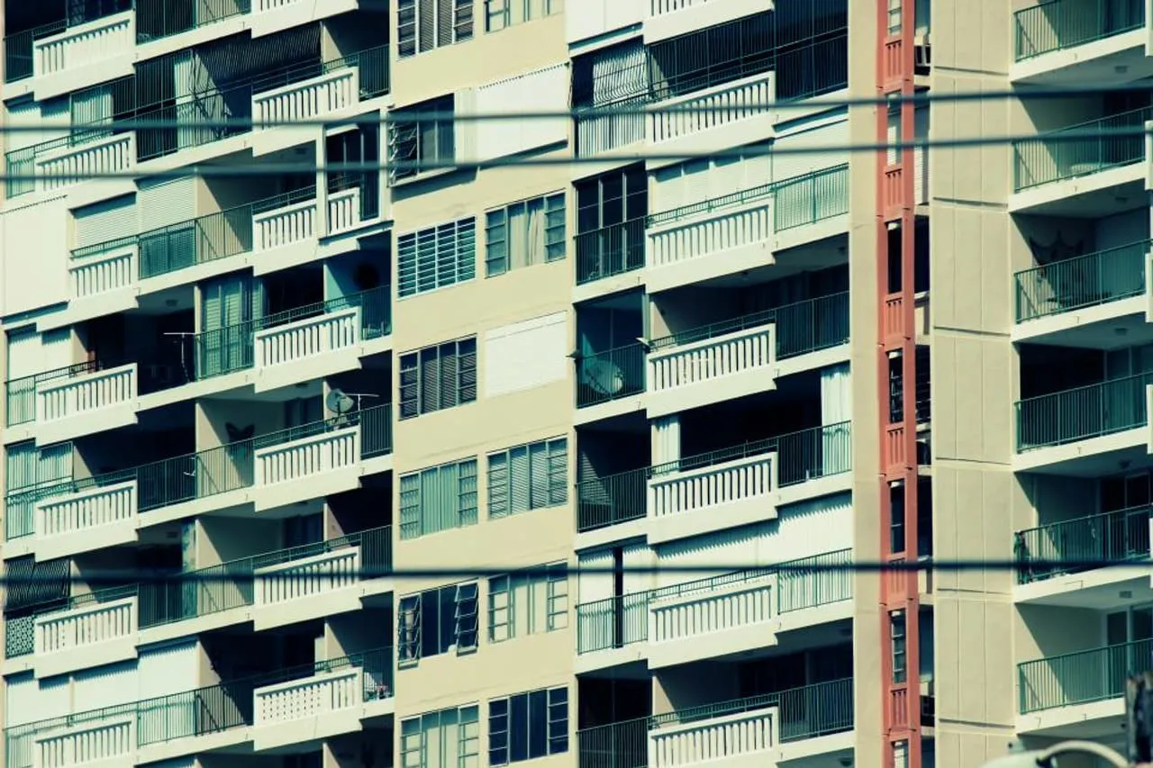 Fachada do prédio residencial – Apartamento 1 quarto com varanda no Presidente Kennedy (CP-0016), imagem ilustrativa